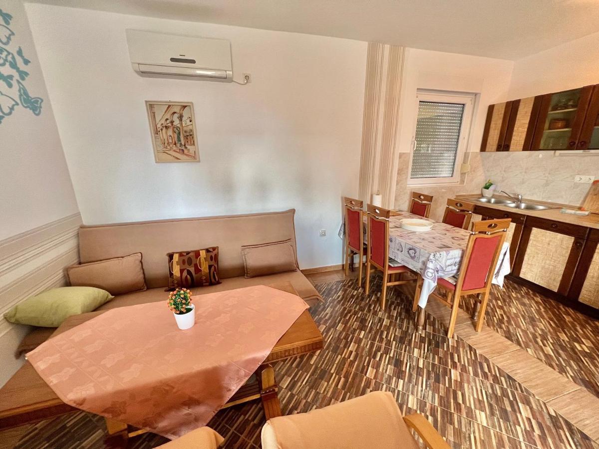 Apartmani Marija Dramalj Esterno foto