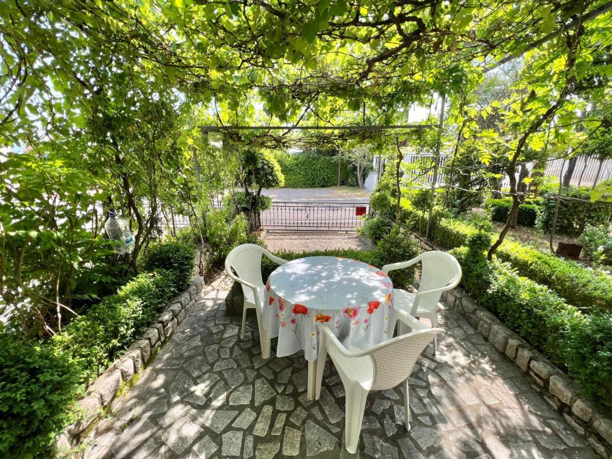 Apartmani Marija Dramalj Esterno foto