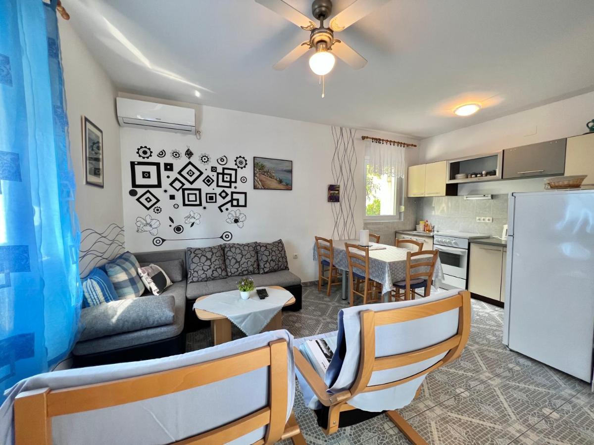 Apartmani Marija Dramalj Esterno foto