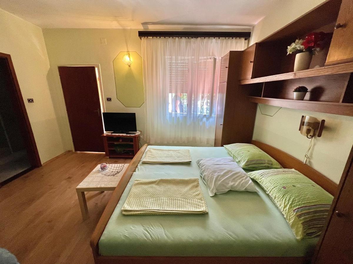 Apartmani Marija Dramalj Esterno foto